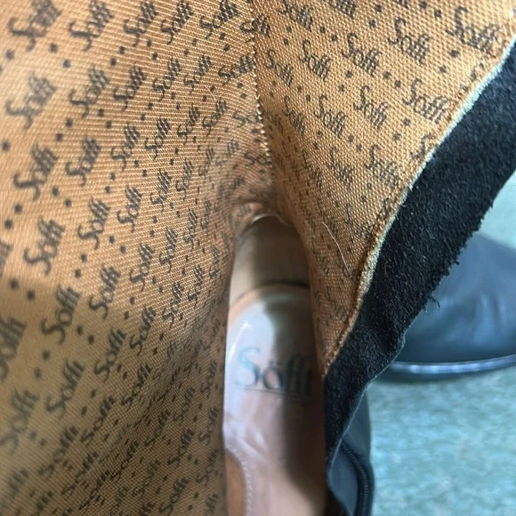 Sofft Knee High Black Heeled Boots Classic Leather Goth Comfort Sz 7.5 - Picture 11 of 11